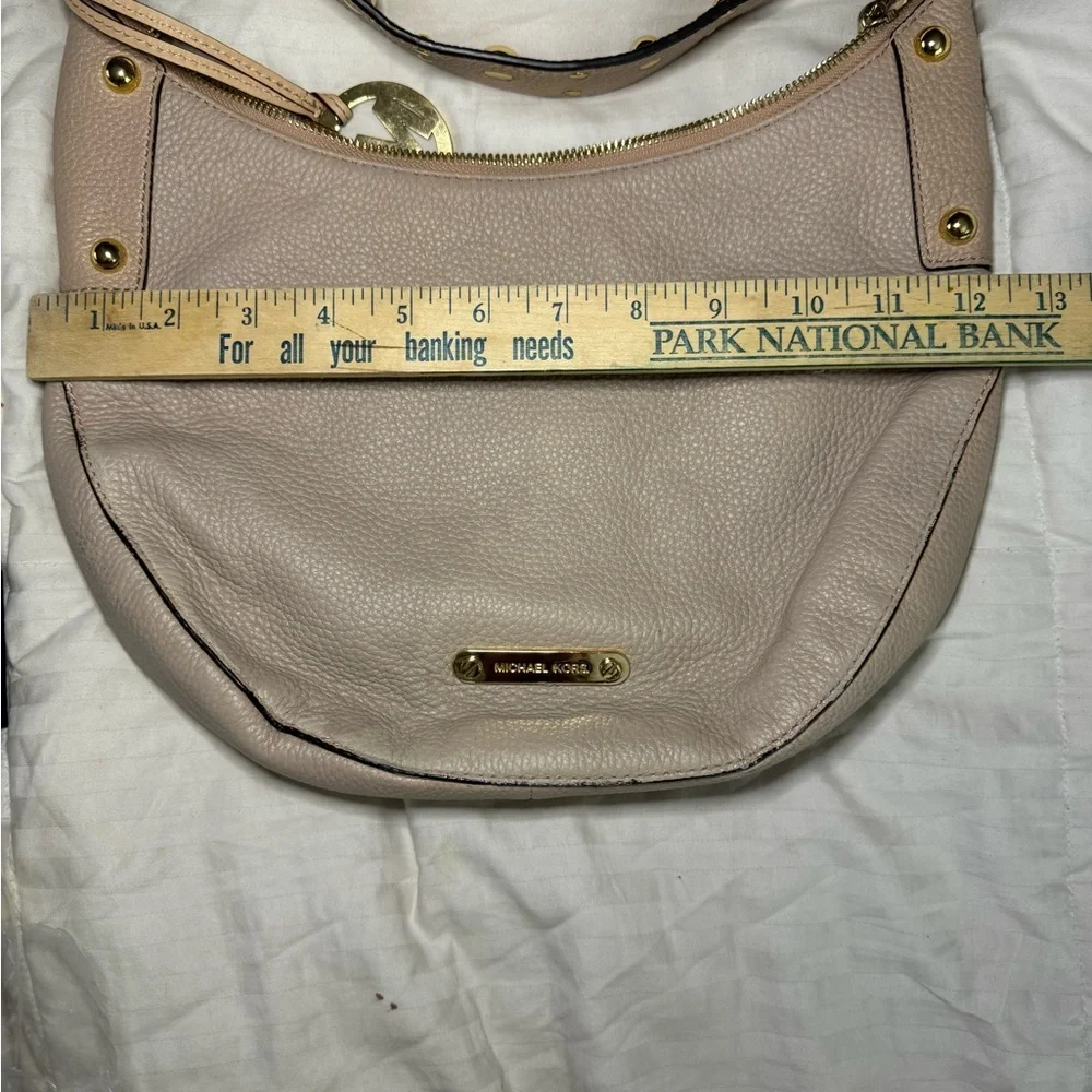 Michael Kors Women’s Tan pebbled leather hobo